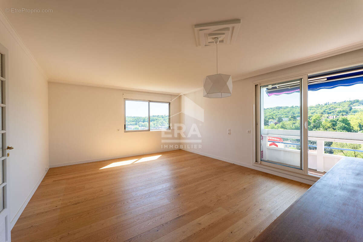 Appartement à SAINTE-FOY-LES-LYON