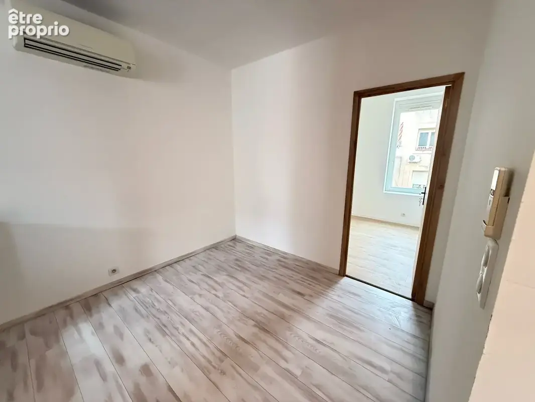 Appartement T3 75 m2, belle pièce de vie de 42 m2, centre-ville - photo 6