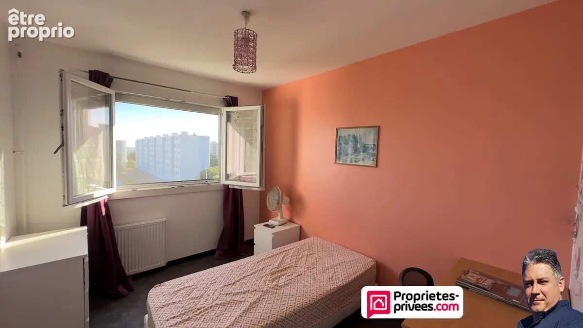 Appartement Venissieux 4 pièce(s) 81.63 m2 Vendu loué - photo 8