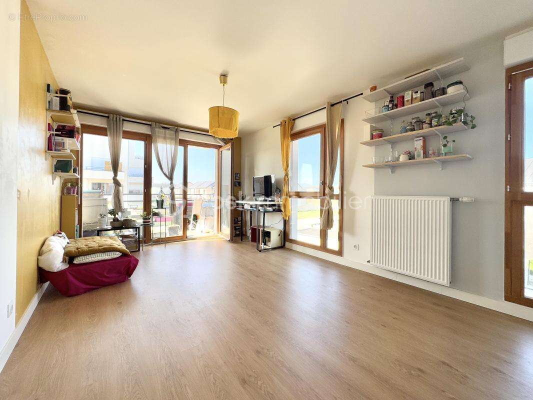 Appartement à BOIS-D'ARCY