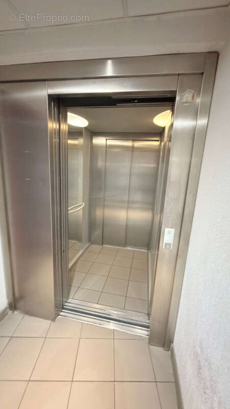 Spécial investisseurs - T1 quartier de la Timone - photo 12