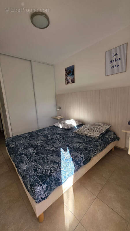 Appartement à ROQUEBRUNE-SUR-ARGENS