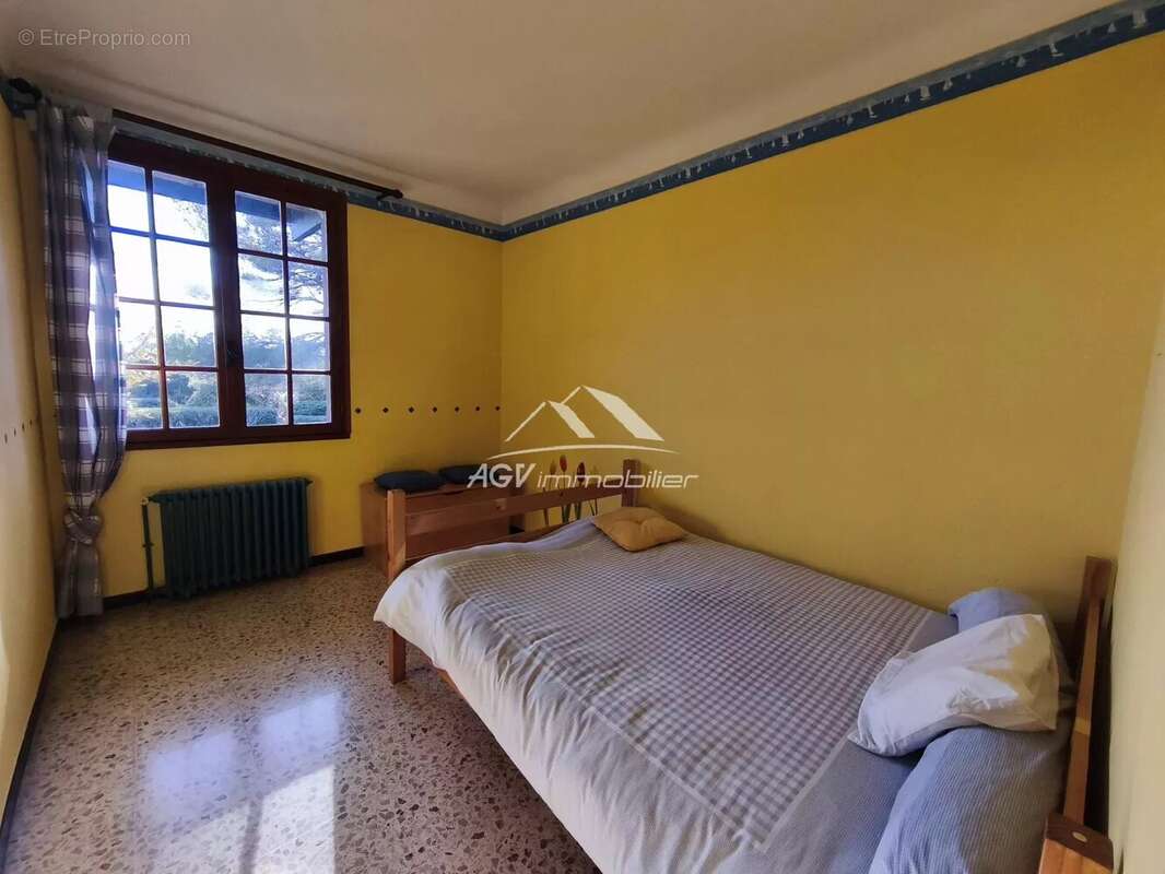 Maison à BOISSET-ET-GAUJAC