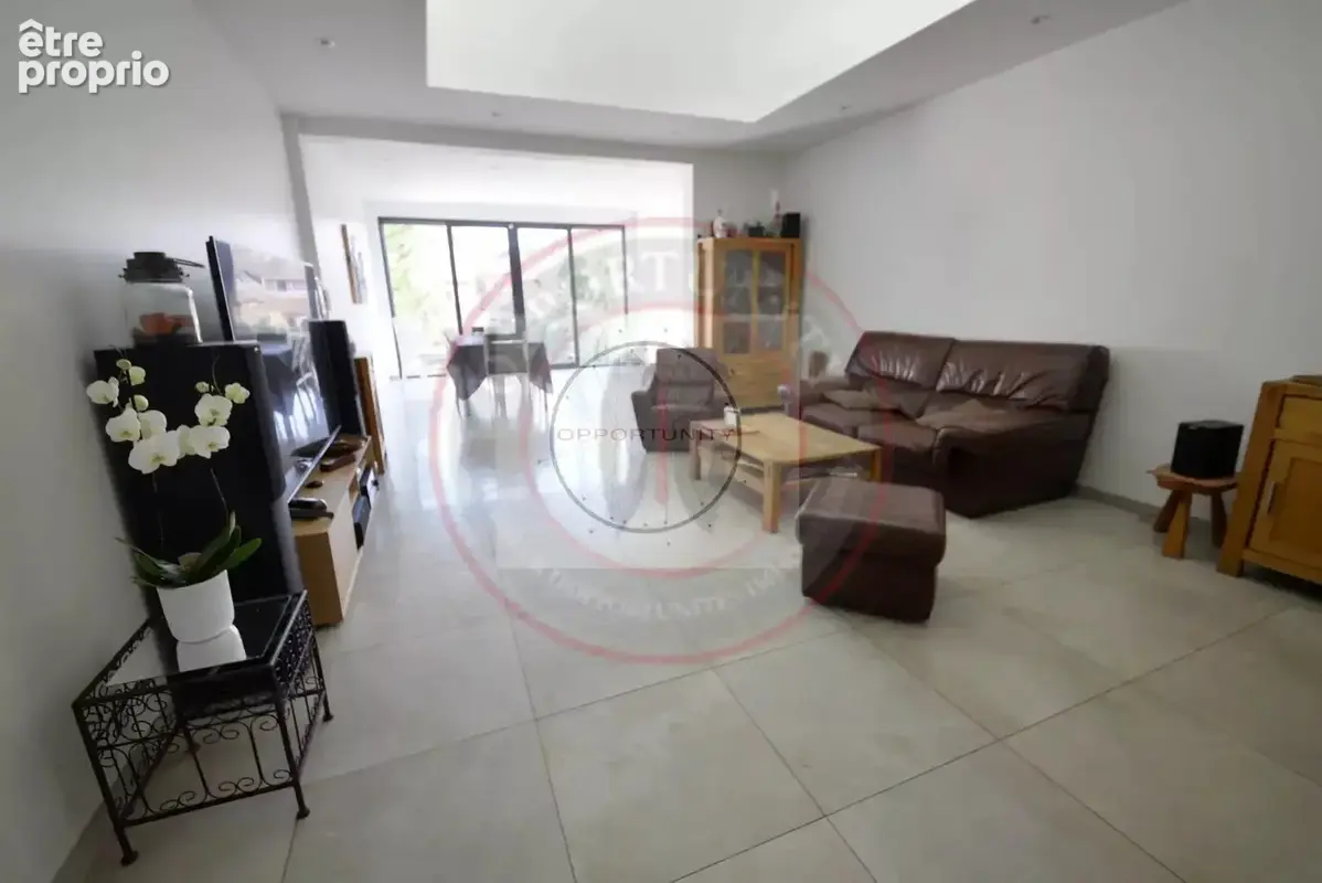 Maison 6 pièces 155 m² à vendre à Fontenay-Sous-Bois (94120) - photo 2