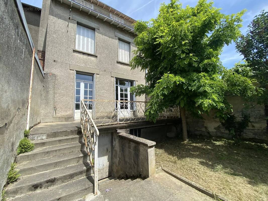 Maison à BELLAC