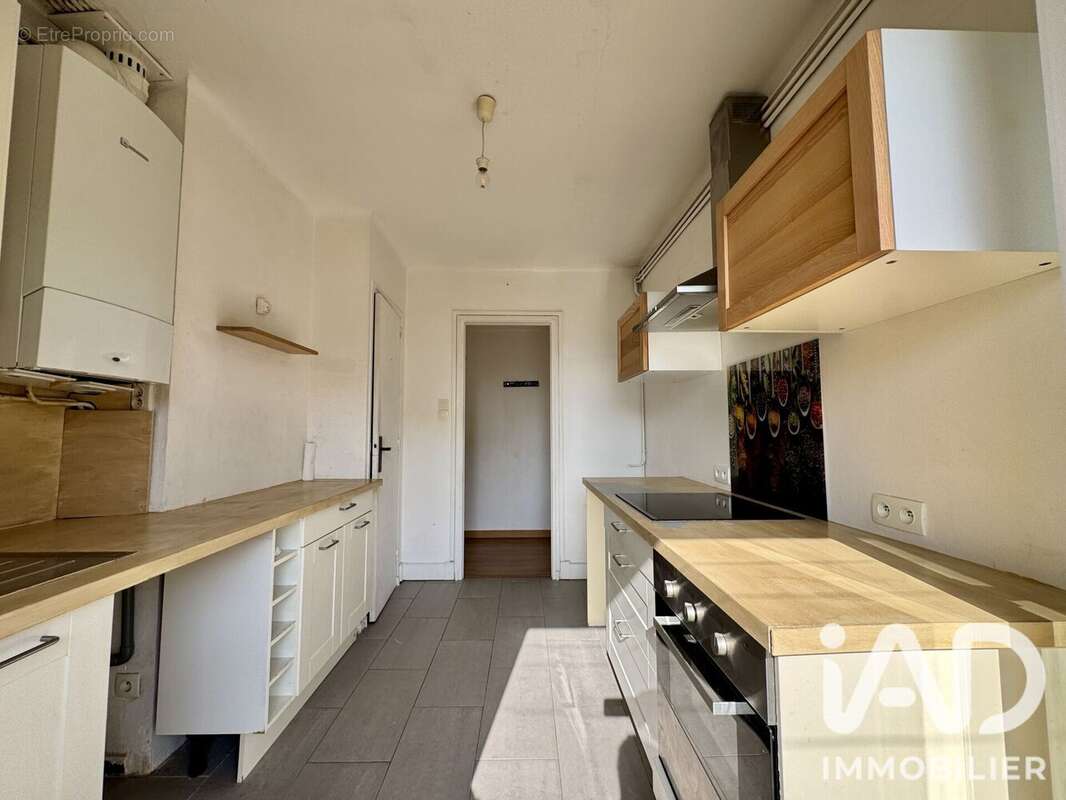 Appartement 77 m² à Toulon  - photo 2