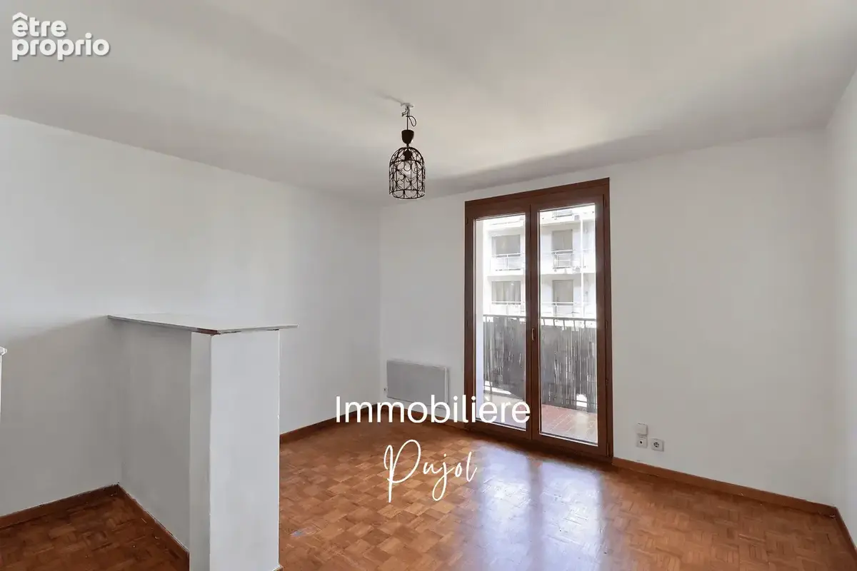 Appartement à MARSEILLE-3E