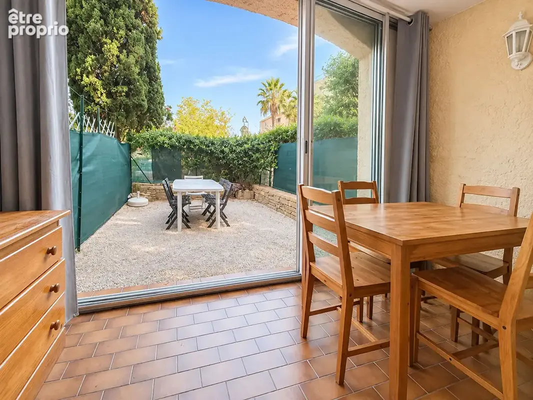 Appartement 1 pièce 28 m² rez-de-jardin parking privatif proche plage & port Saint-Mandrier-sur-Mer - photo 5