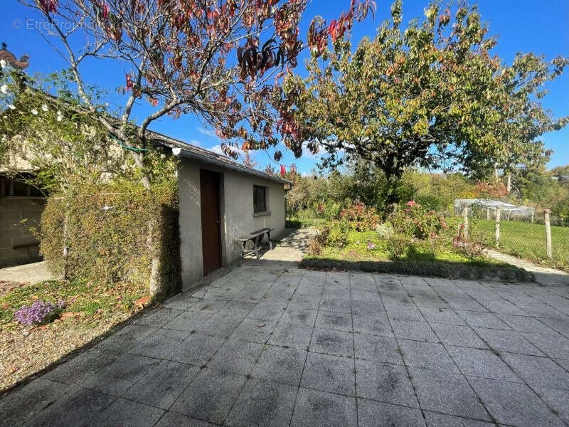 Maison à AUTHON-DU-PERCHE