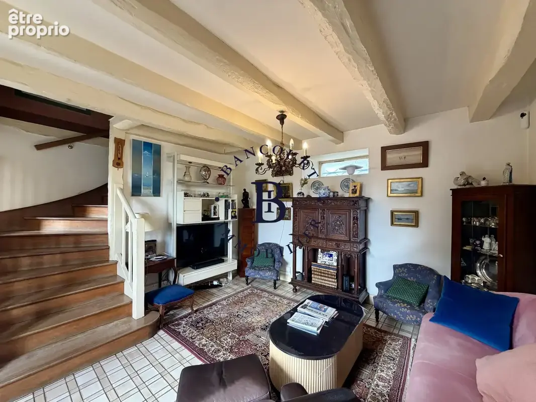 Maison 8 pièces 255 m² à vendre à Noailles (19600) - photo 3