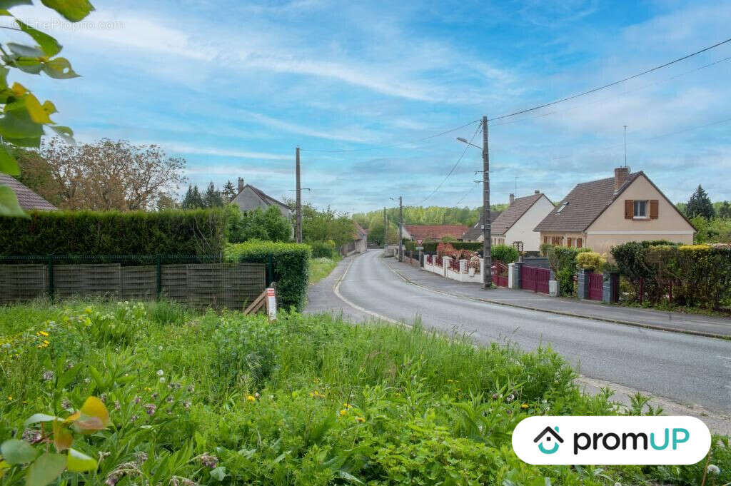 Terrain à CHIRY-OURSCAMP