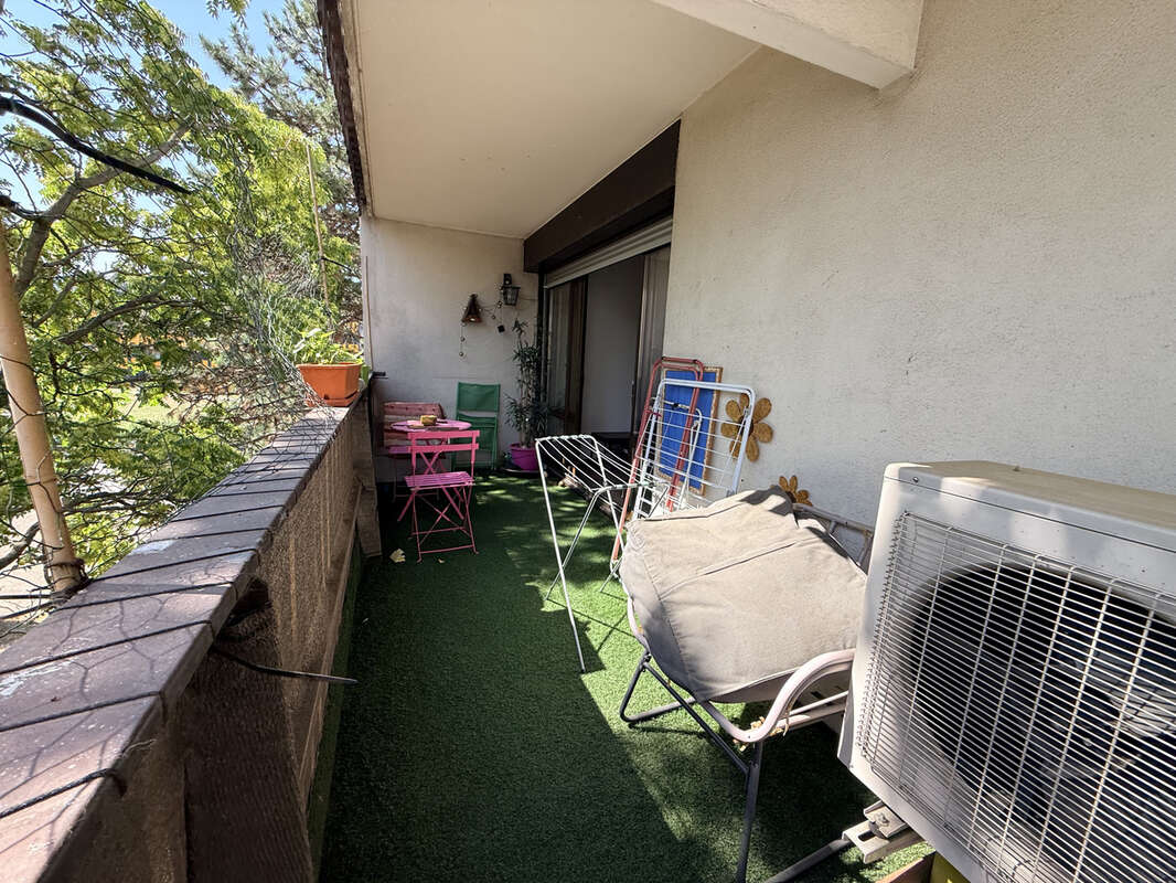 Appartement T4 loué avec balcon, cave, garage et climatisation à Grenoble - photo 8