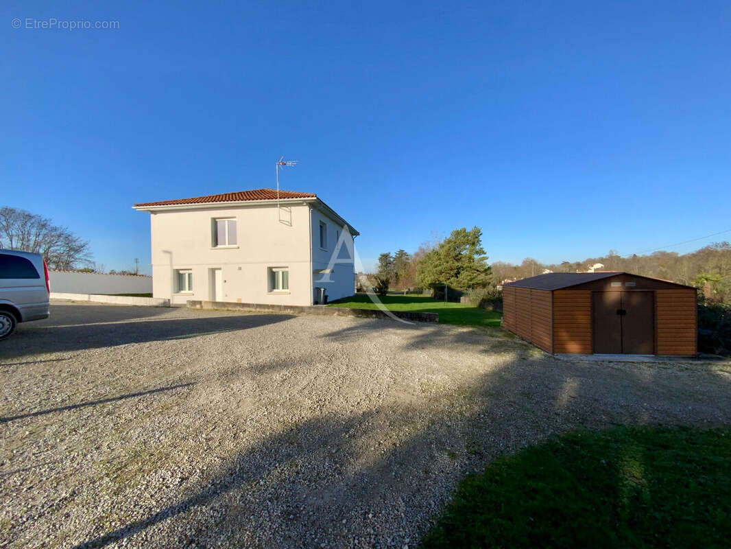 Appartement à JONZAC