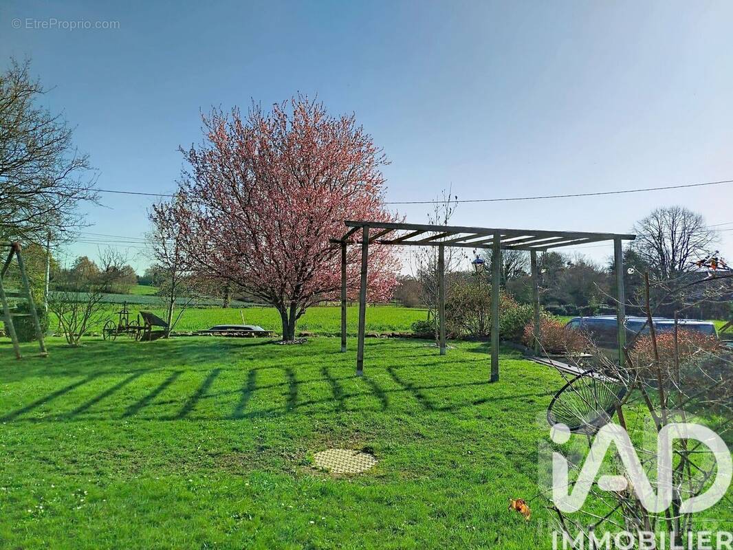 Photo 1 - Maison à SAINT-JOUAN-DES-GUERETS