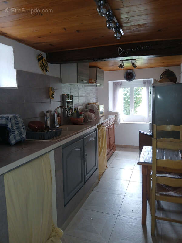 Maison à AUGEROLLES