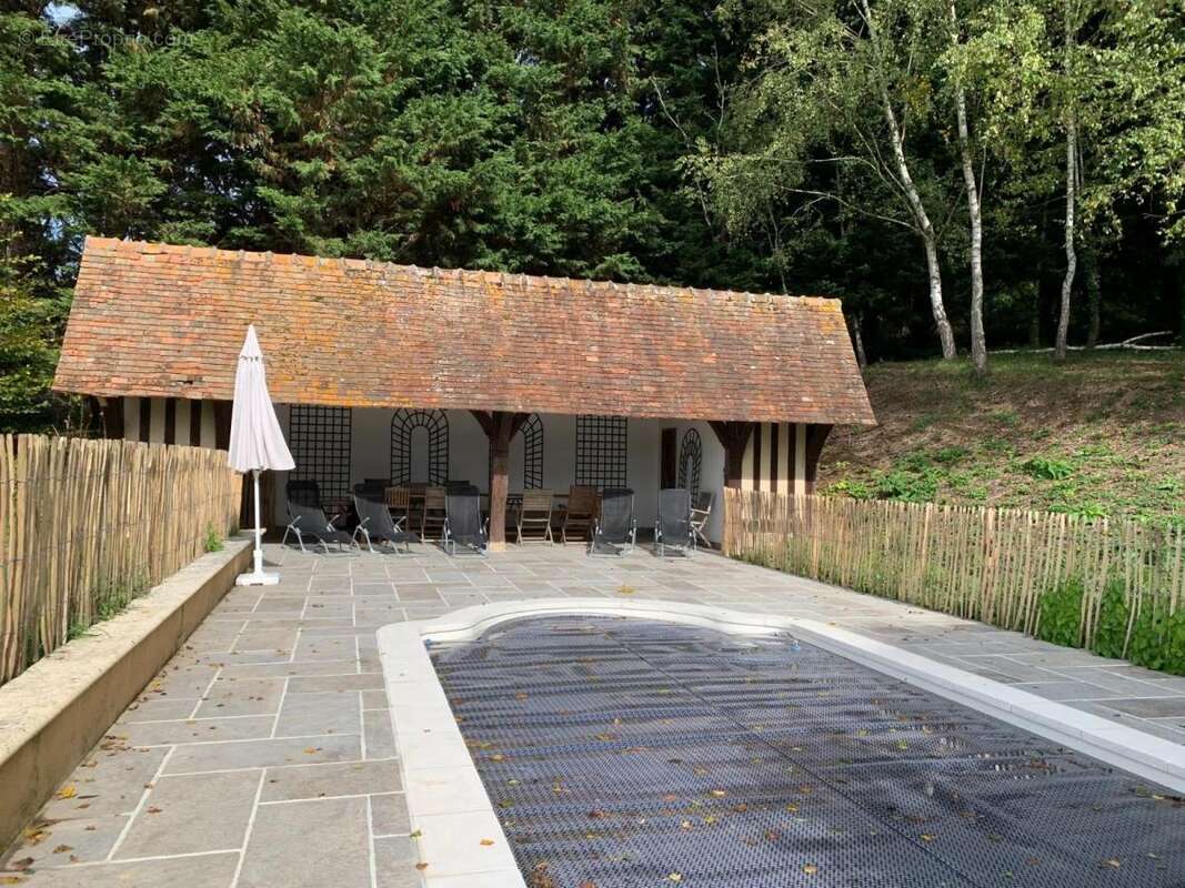 Maison à PONT-L'EVEQUE