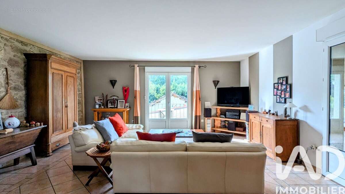 Maison 191 m² à Loriol-Du-Comtat  - photo 7