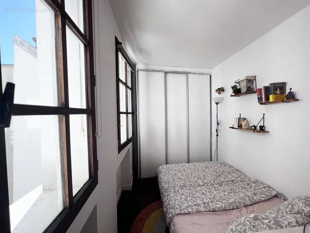 Appartement à PARIS-3E