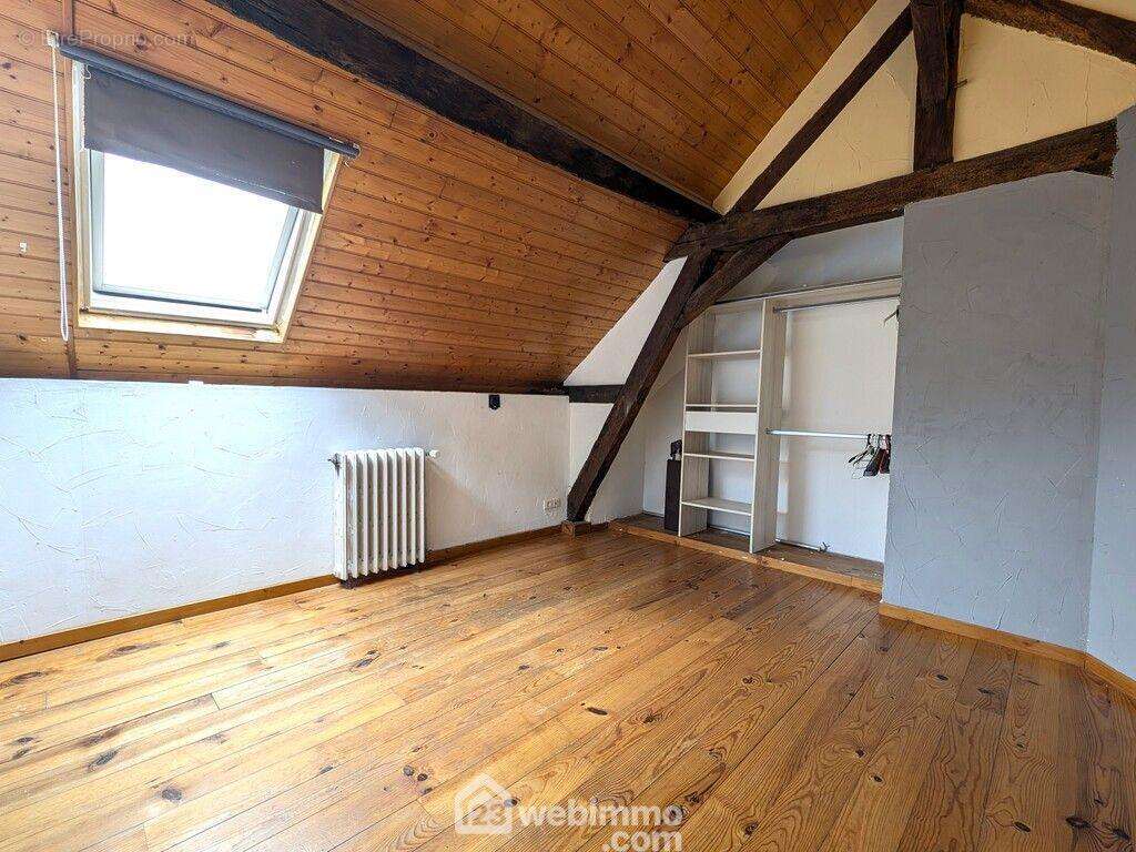 Maison 124 m² à Cherre  - photo 9