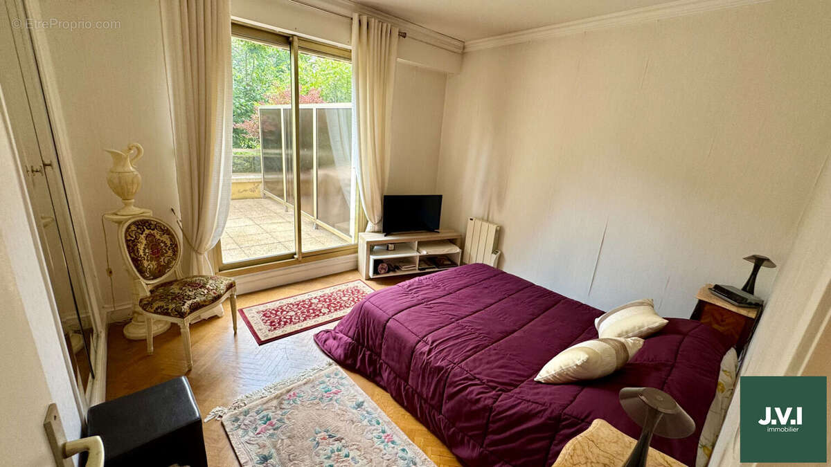 Appartement à ENGHIEN-LES-BAINS