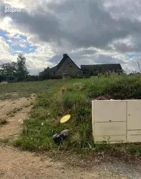 Terrain à LE LION-D'ANGERS