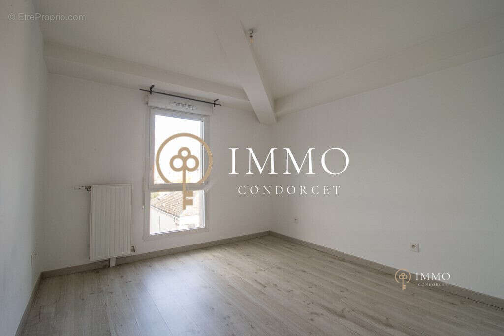 Appartement à BOURG-LA-REINE