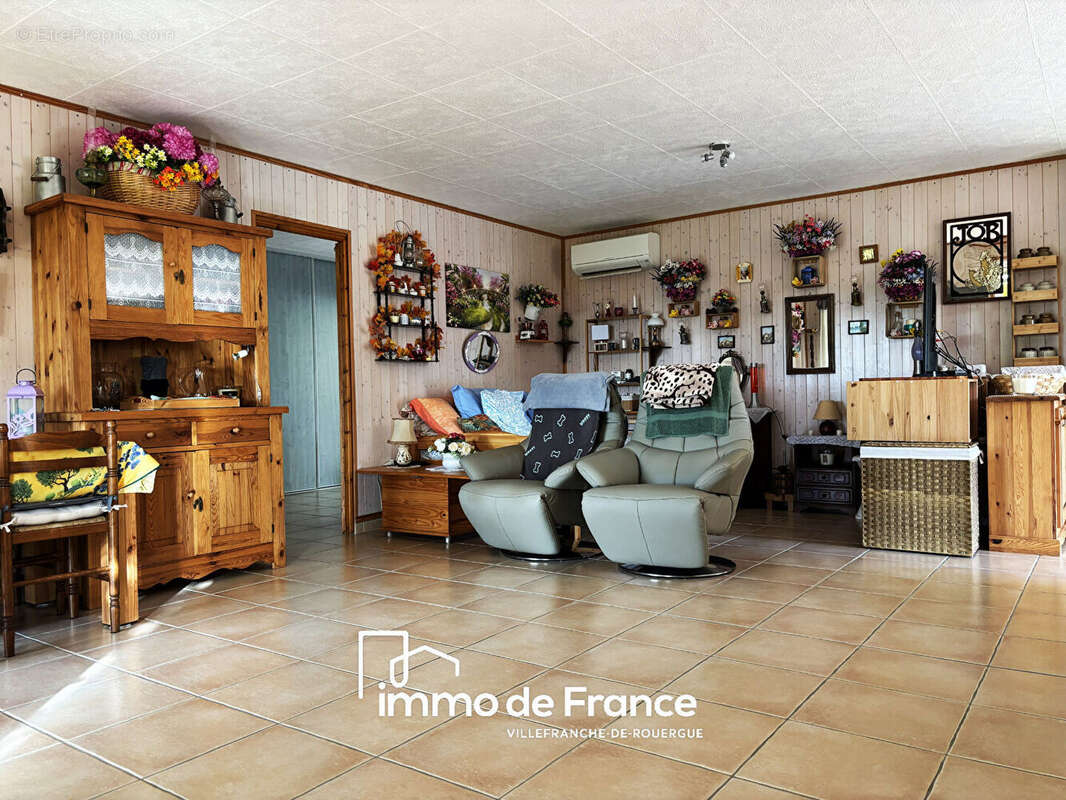 Maison à SALVAGNAC-CAJARC