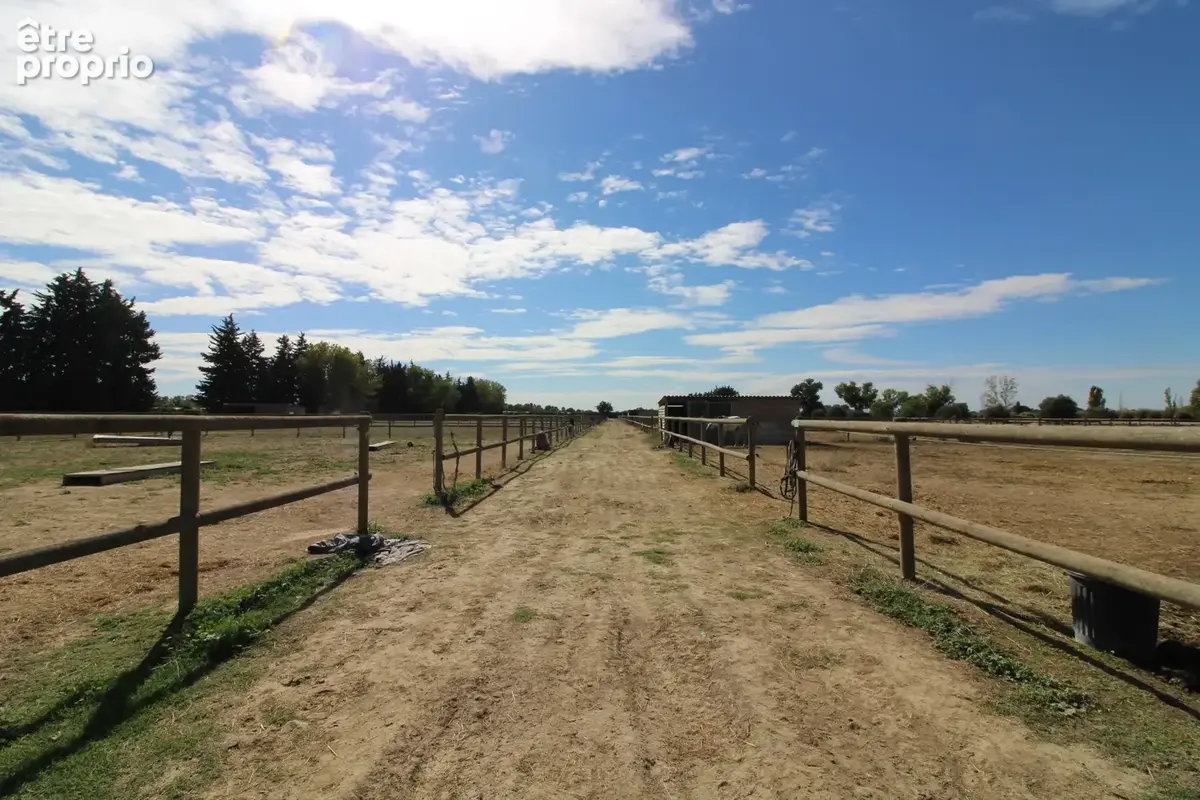 Herault Propriété d'exeption 800m2 sur 400000m2 - photo 2