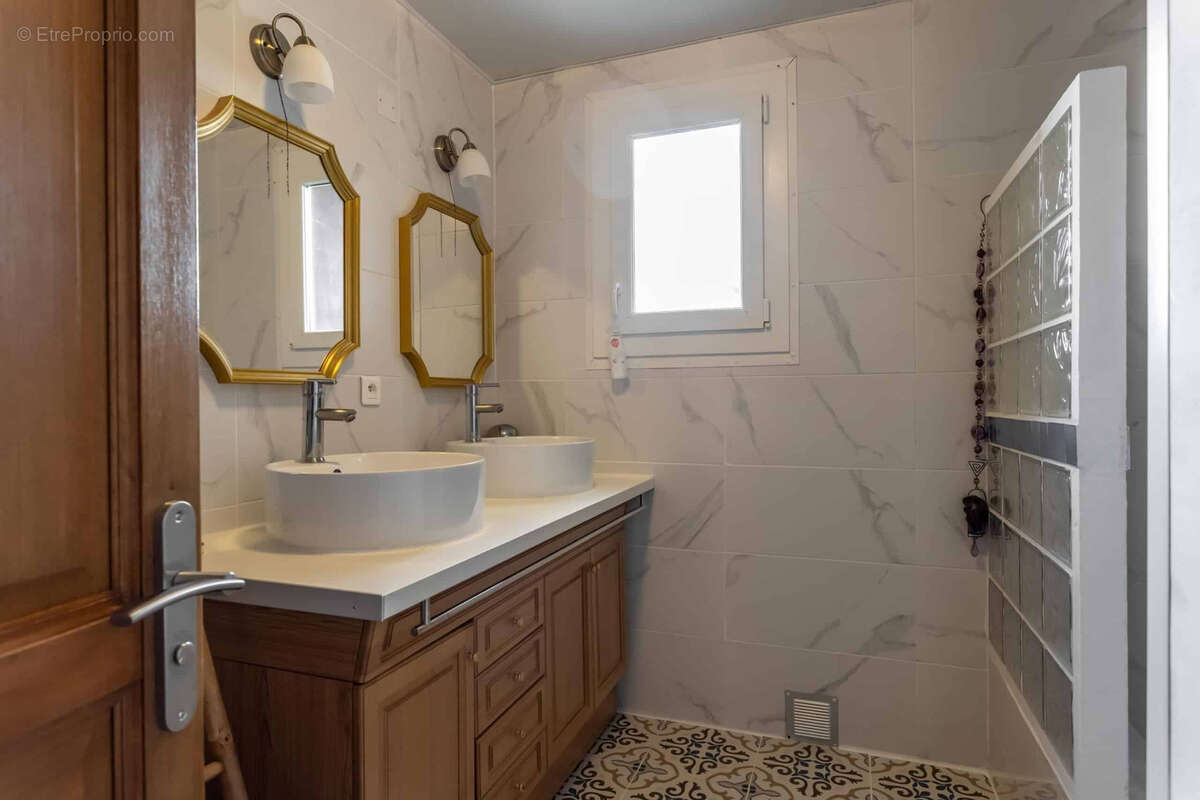 Country property - photo 16