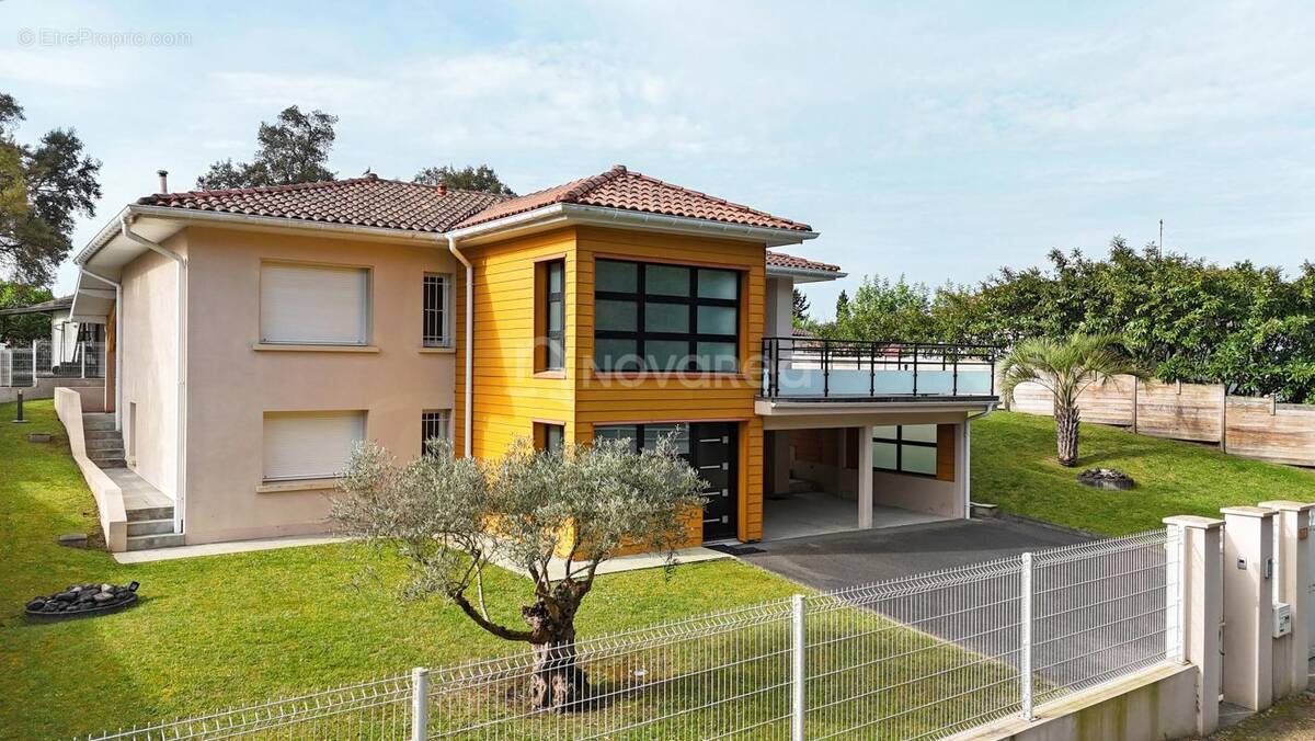 Maison à ONDRES