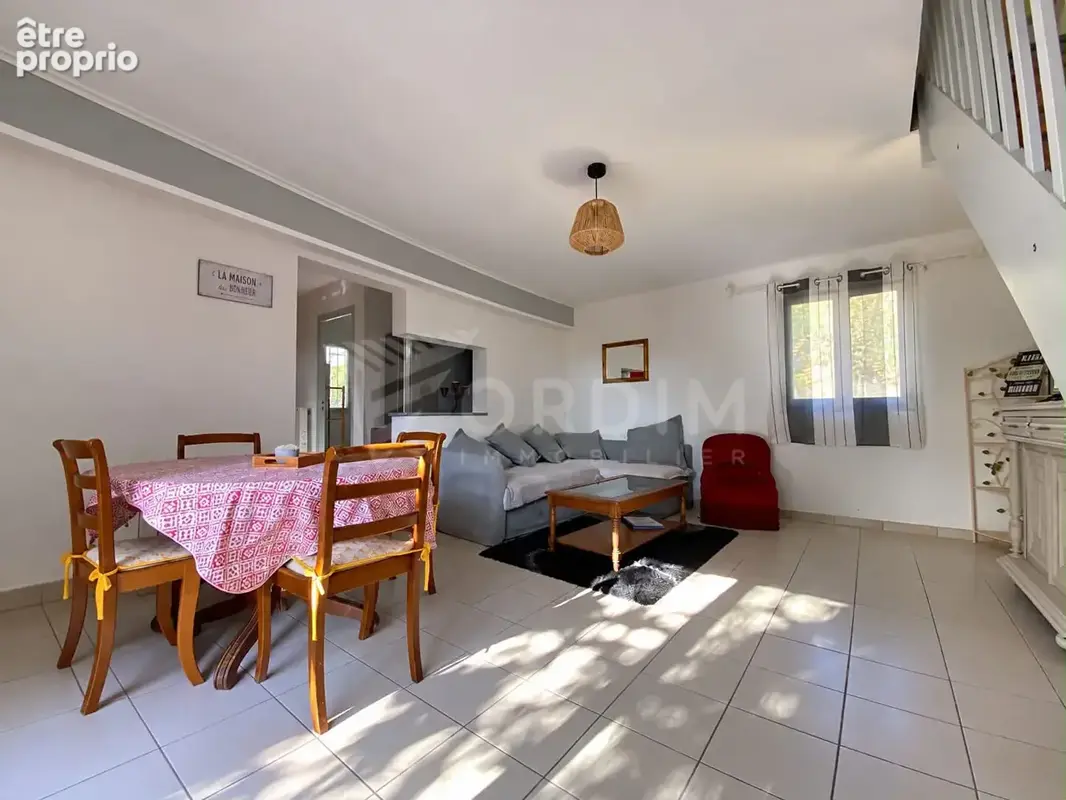 Une propriété d'exception au coeur de la campagne - 423 m² habitables, gîtes & installations équestres - photo 16