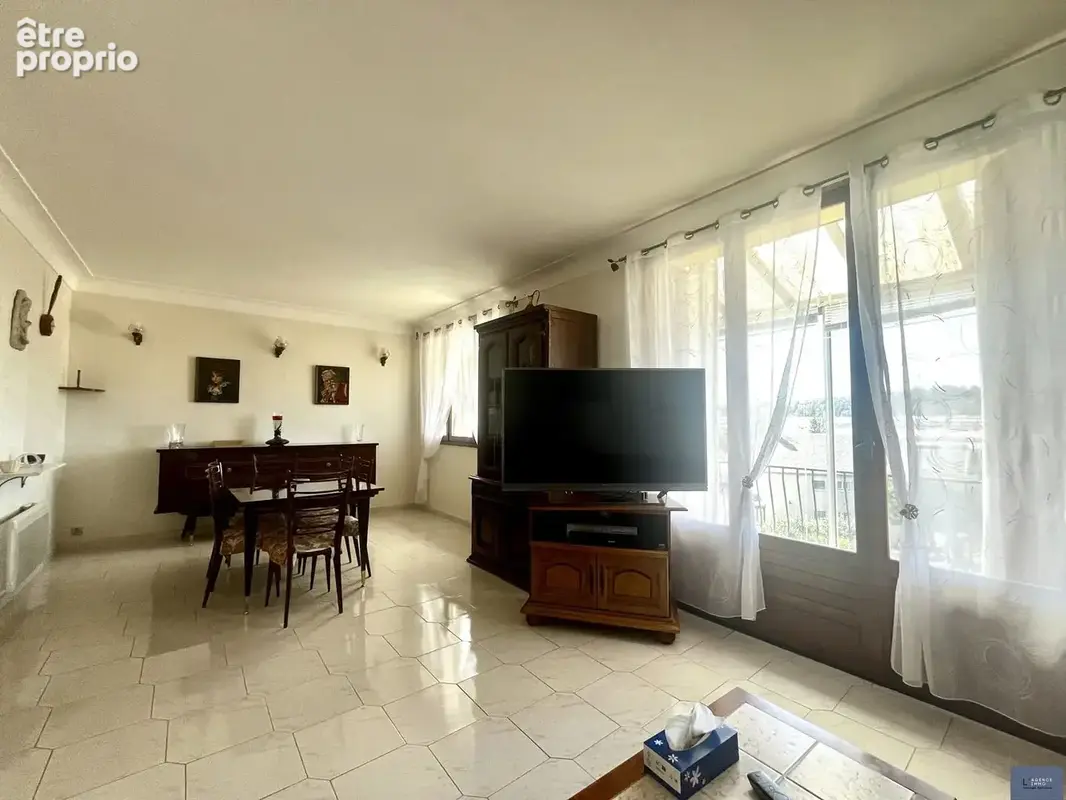 Maison 8 pièces 143 m² à vendre à Saint-Chely-D'apcher (48200) - photo 4