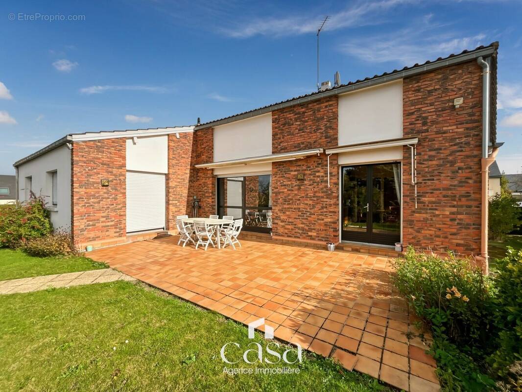 Maison à SAINT-MARTIN-DE-FONTENAY