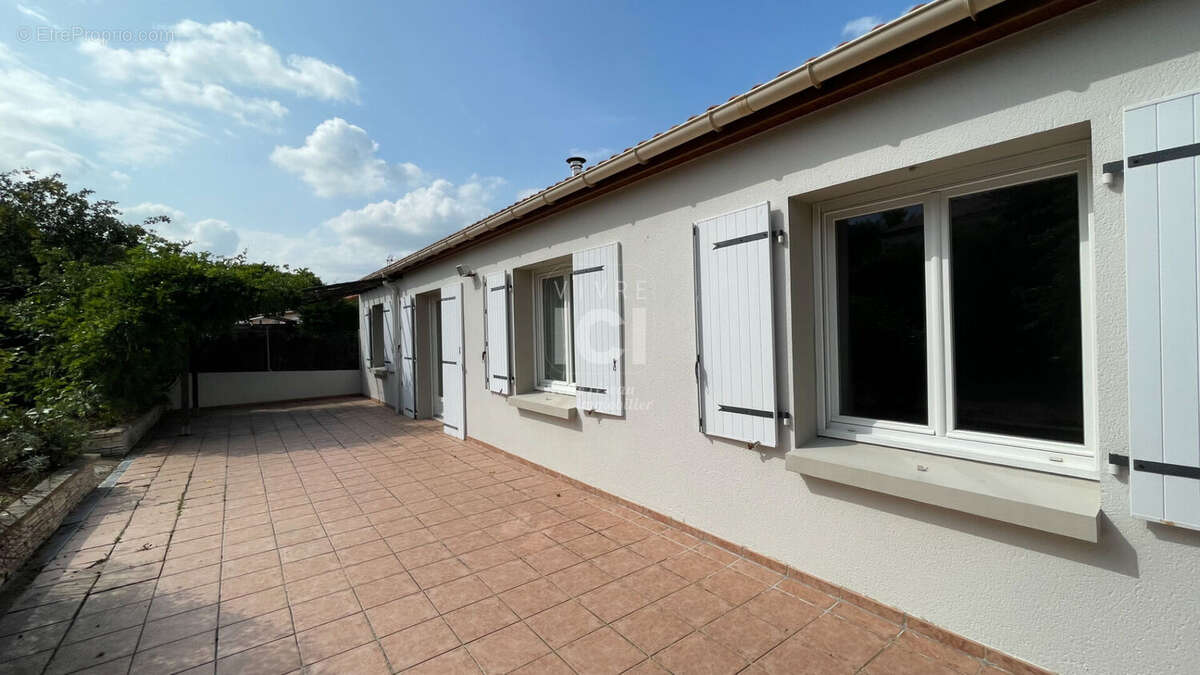 Maison à BOUGUENAIS