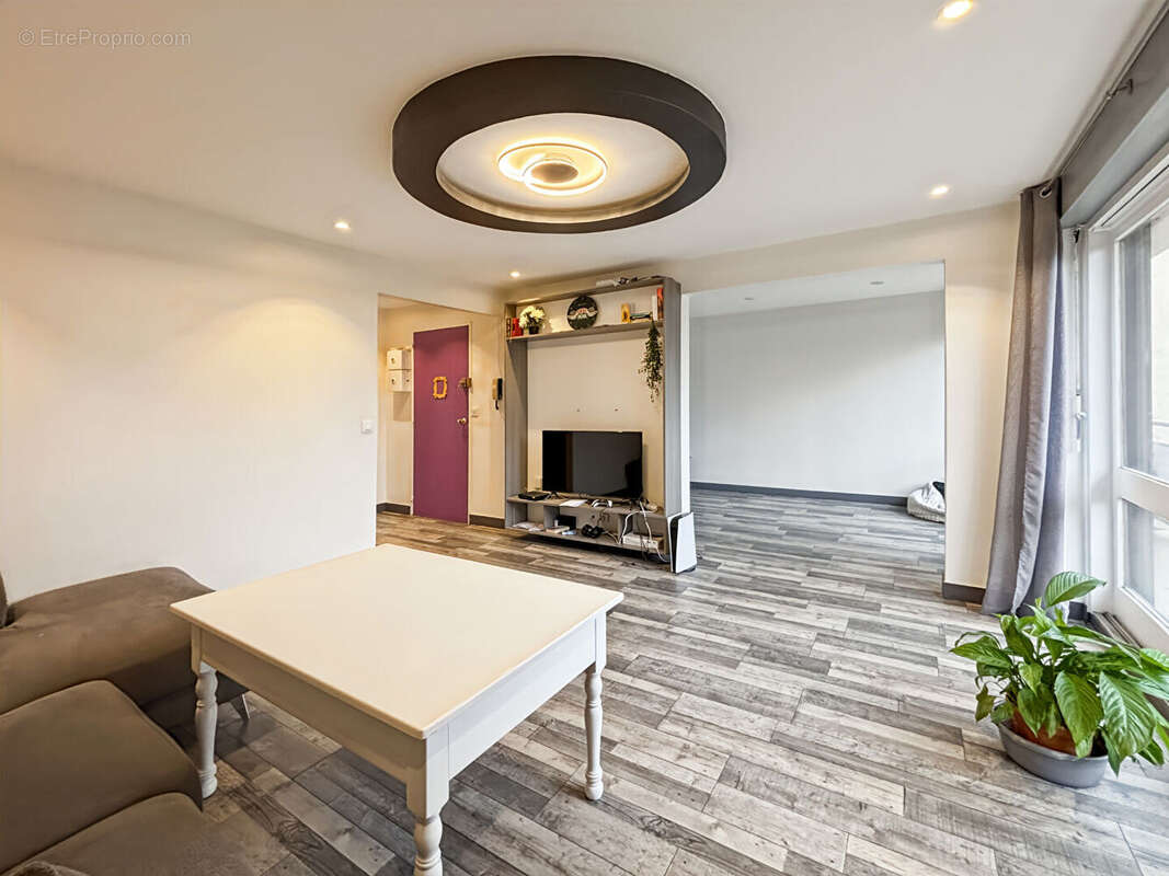 Appartement à LE MEE-SUR-SEINE