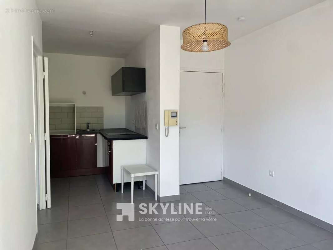 Appartement à MARSEILLE-3E
