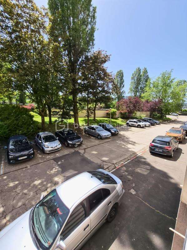 Appartement à CLICHY-SOUS-BOIS