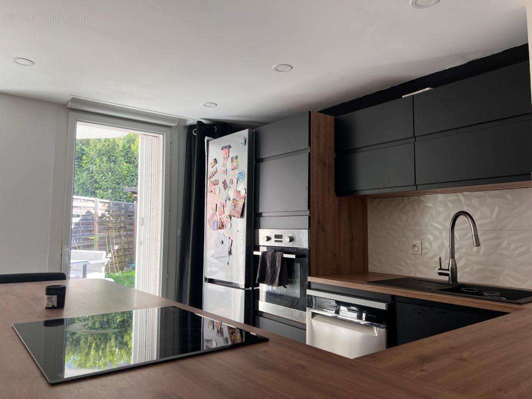 Appartement à SAINT-MARTIN-D'HERES