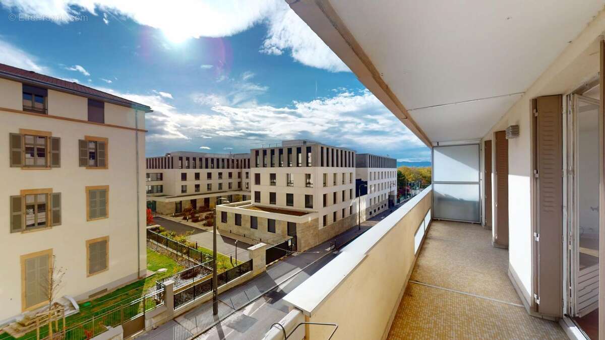 Appartement à LYON-4E