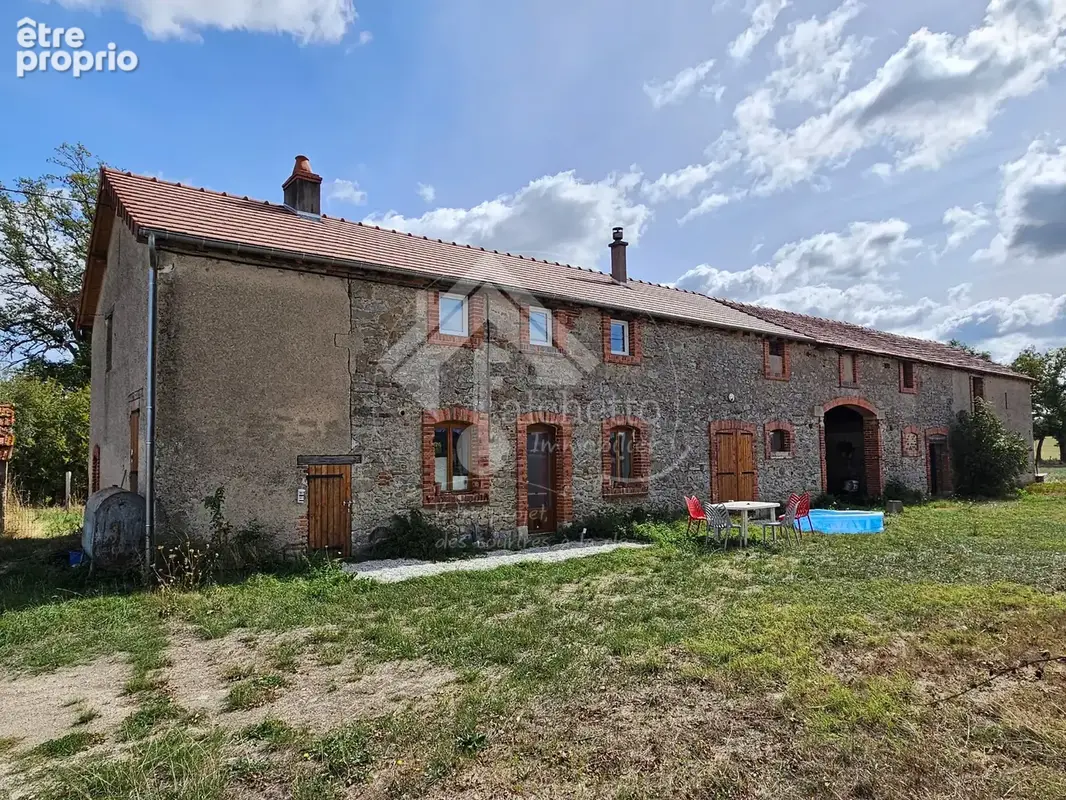 Photo Maison à Pierrefitte-Sur-Loire au prix de 139 000€