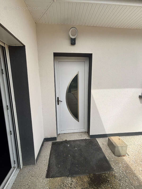 Maison à YGOS-SAINT-SATURNIN