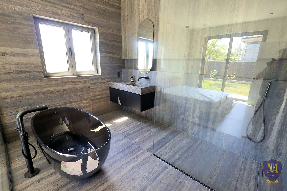 Wittenheim au calme villa contemporaine de 177 m2 aux prestations haut de gamme sur 4,65 ares - photo 8