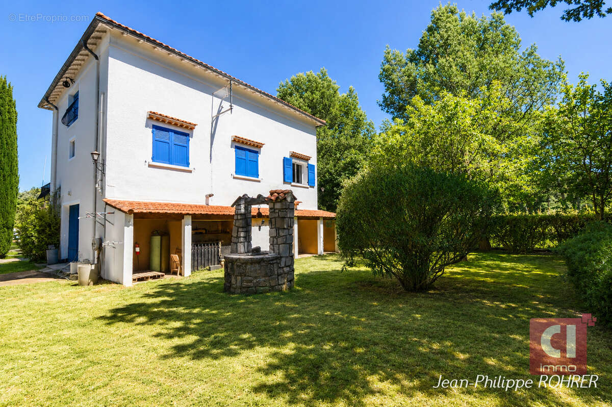 Maison à BESSE-SUR-ISSOLE
