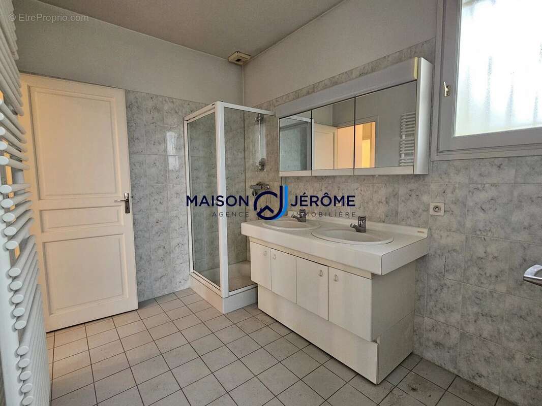 Maison à CHAMPIGNY-SUR-MARNE