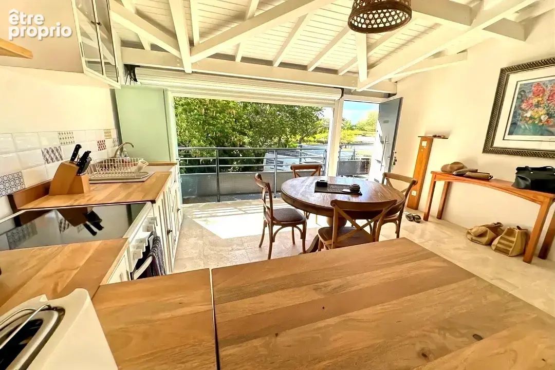 Photo Appartement à Saint-Martin au prix de 357 000€