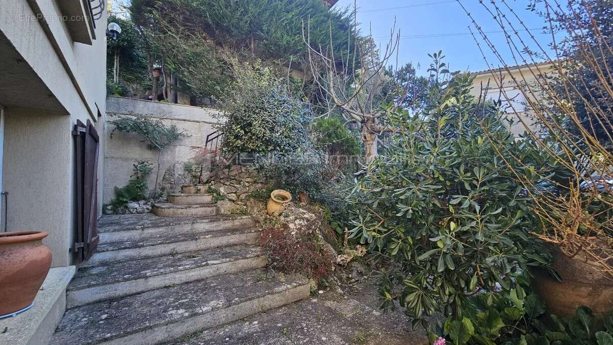 Villa proche du village de la turbie - photo 20