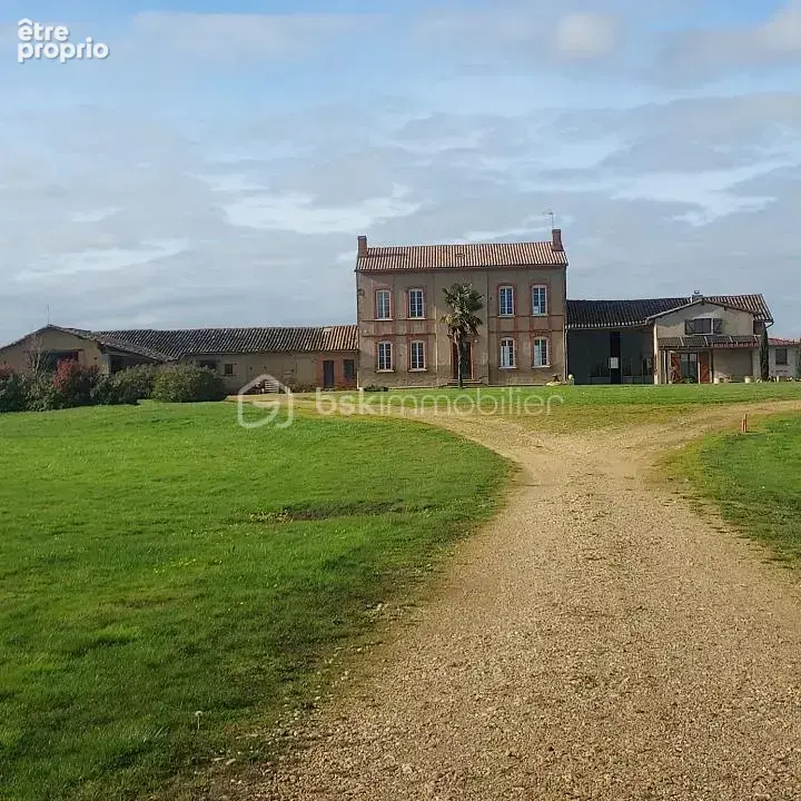 Maison à FRONTON