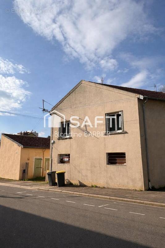 Photo 1 - Maison à LE CREUSOT