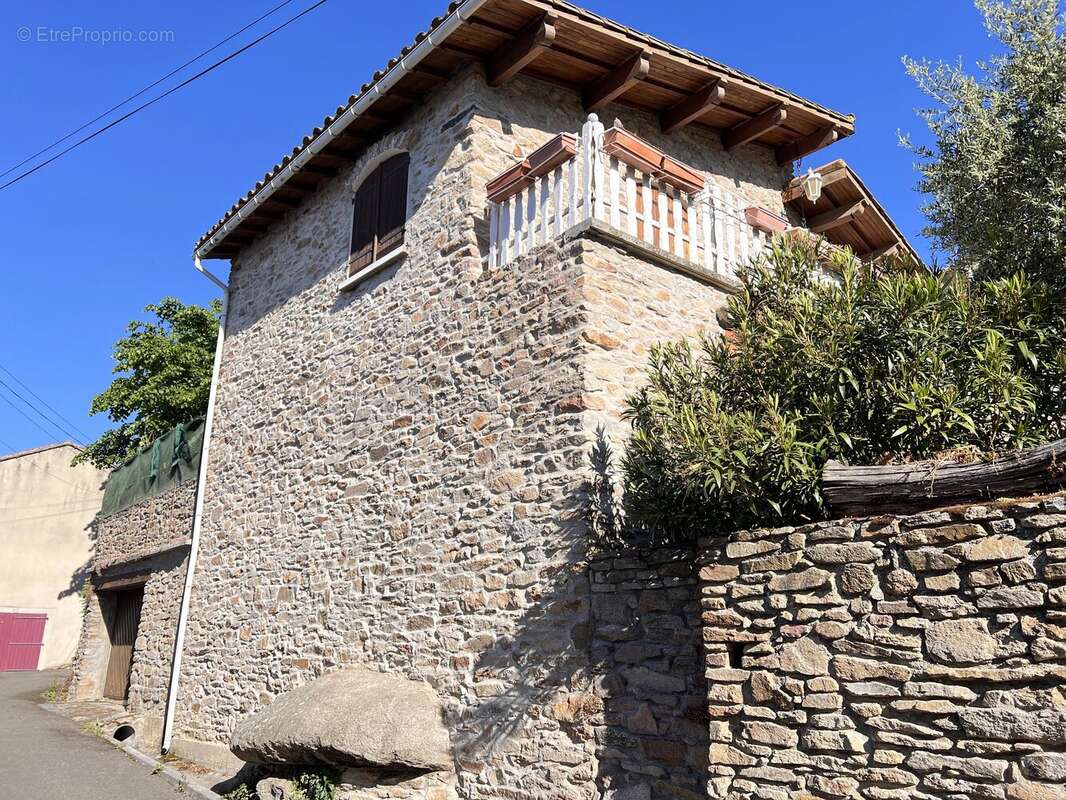 Maison de village en pierre avec jardin et garage proche de Montolieu - photo 18
