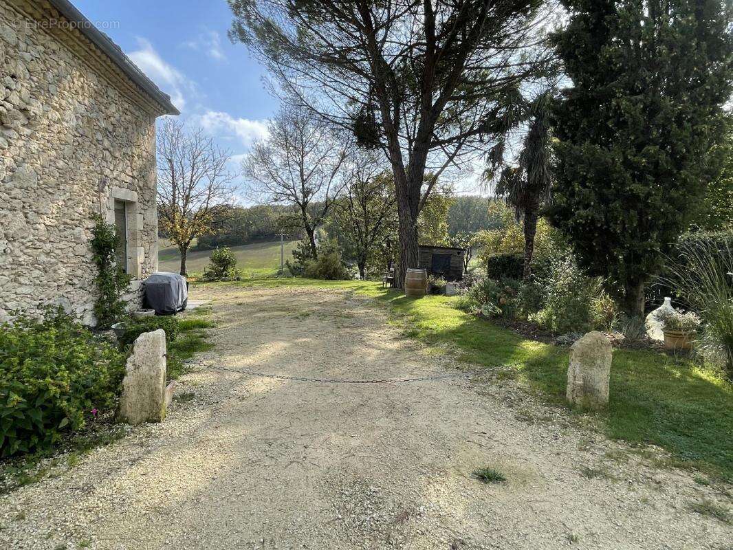 Maison à LA ROMIEU